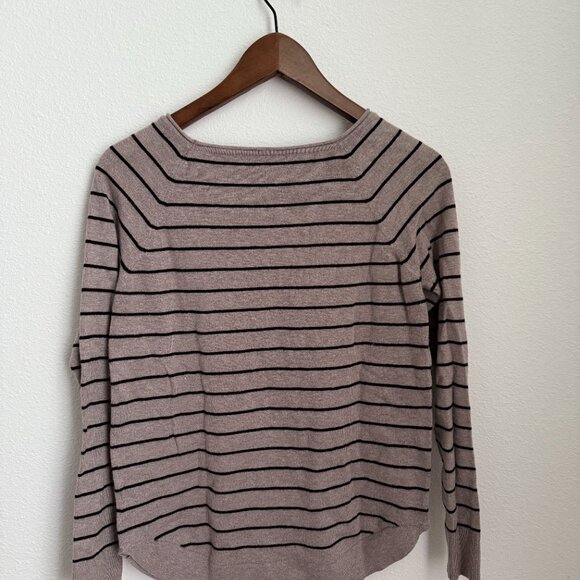 Pink Clover Striped Pullover Size S - Picture 4 of 4